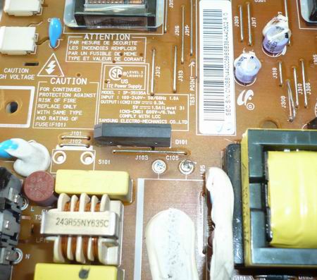 Монитор Samsung 710N шасси IP35135A, конденсатор С105 (100мкФ*450В) демонтирован.